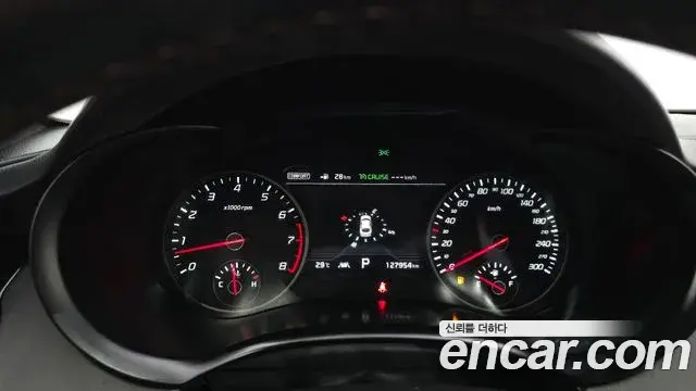Kia Stinger 2018 — Photo 8/20