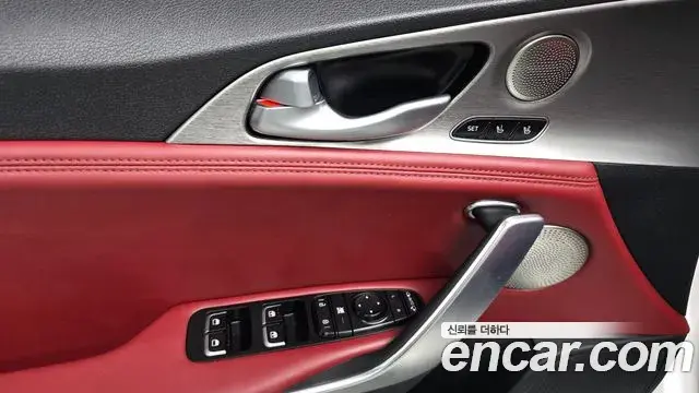 Kia Stinger 2018 — Photo 19/20