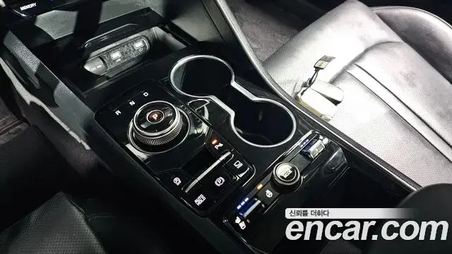Kia K5 2022 — Şəkil 16/20