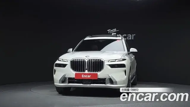 BMW X7 2025 — Photo 15/35