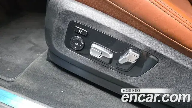 BMW X7 2025 — Photo 11/35