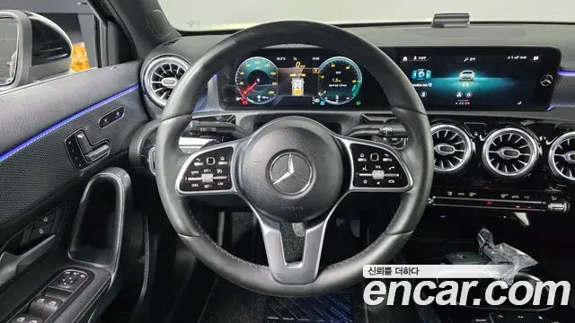 Mercedes-Benz A-Class 2021 — Фото 13/20