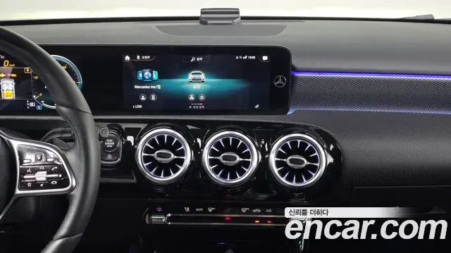 Mercedes-Benz A-Class 2021 — Фото 15/20