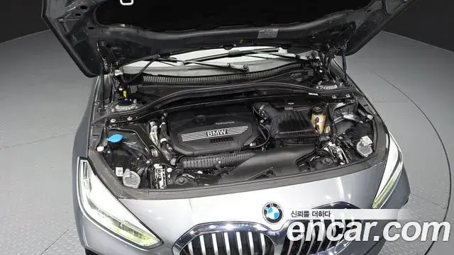 BMW 1 Series 2022 — Photo 23/31