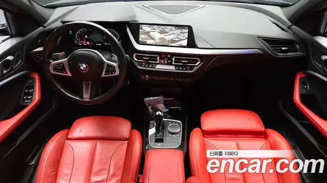 BMW 1 Series 2022 — Photo 15/31