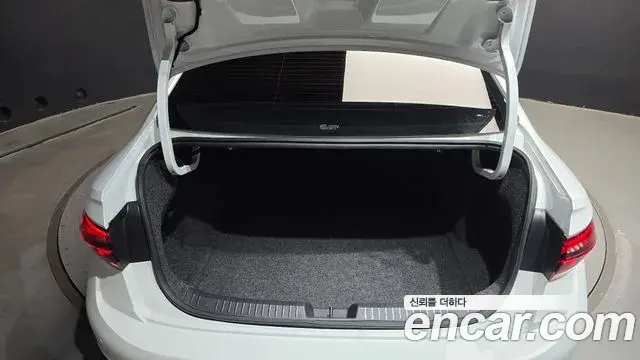 Volkswagen Jetta 2022 — ფოტო 30/30