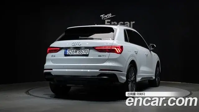 Audi Q3 2022 — Фото 3/20