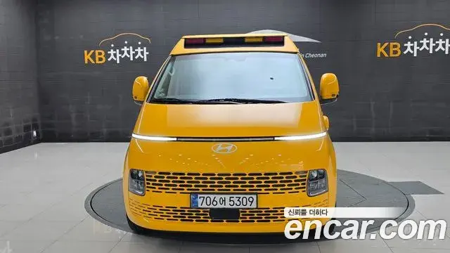 Hyundai Staria 2025 — Photo 20/20