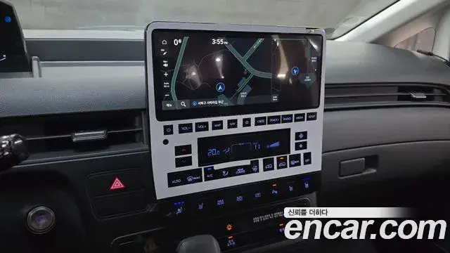 Hyundai Staria 2025 — Photo 11/20