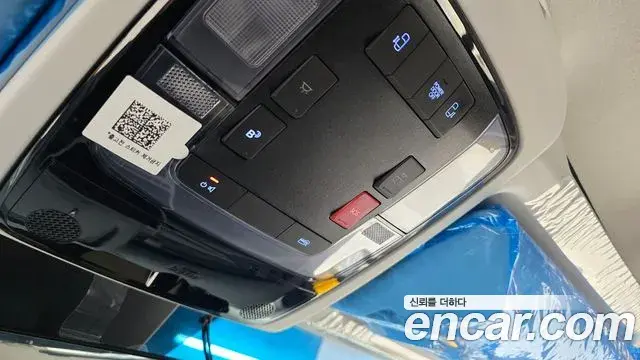 Hyundai Staria 2025 — Photo 14/20