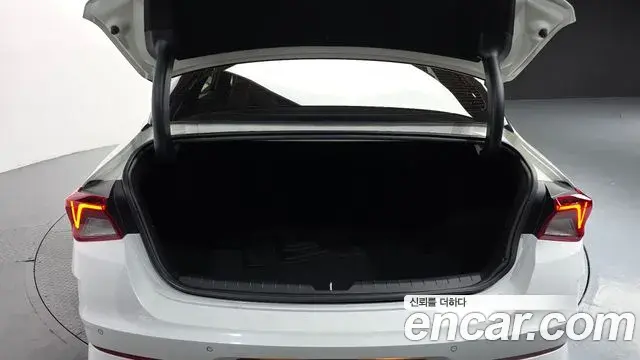Kia K5 2020 — Photo 14/32