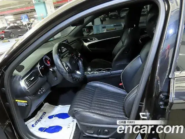Genesis G70 2019 — ფოტო 16/20