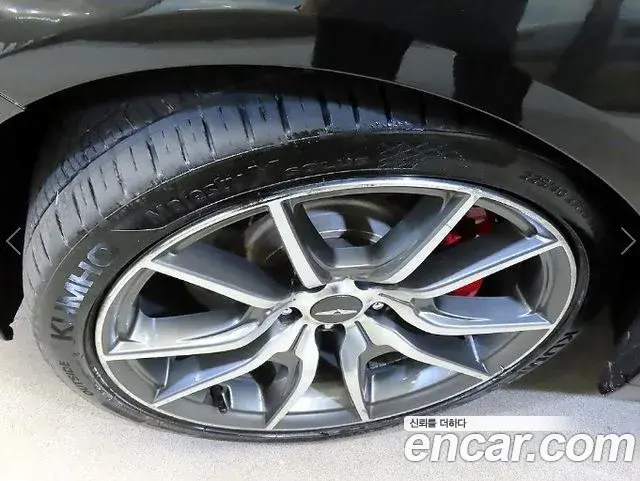 Genesis G70 2019 — ფოტო 15/20