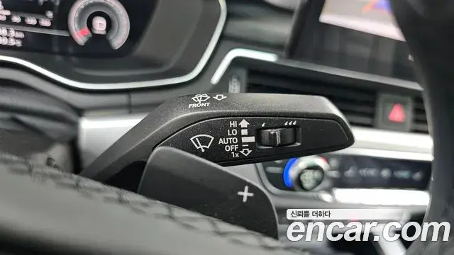 Audi A4 2022 — Şəkil 12/30