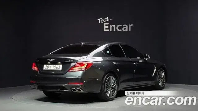 Genesis G70 2018 — Photo 16/20