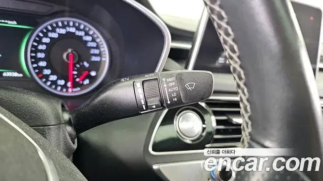Genesis G70 2018 — Photo 10/20