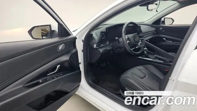 Hyundai The New Avante Hybrid 2020 — Şəkil 19/20