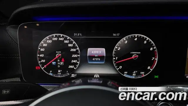 Mercedes-Benz E-Class 2019 — Фото 8/20