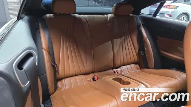 Mercedes-Benz E-Class 2019 — Фото 11/20