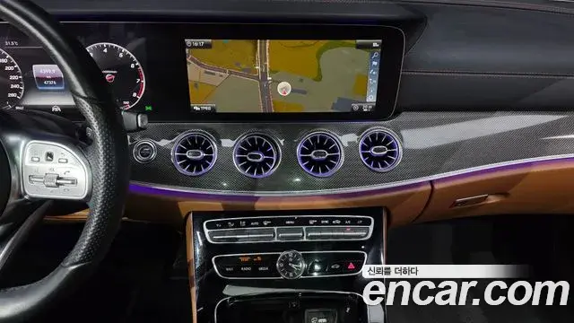 Mercedes-Benz E-Class 2019 — Фото 12/20