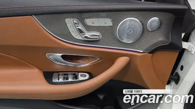 Mercedes-Benz E-Class 2019 — ფოტო 22/33
