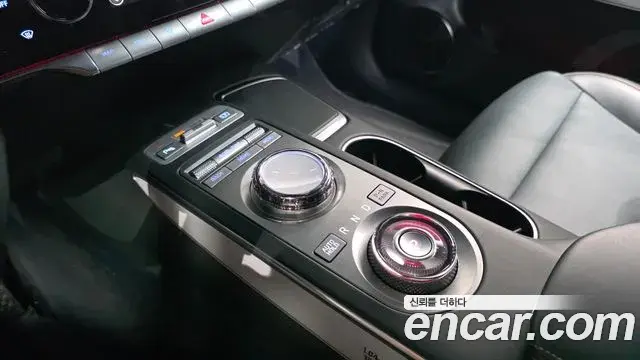 Genesis GV70 2022 — ფოტო 11/20