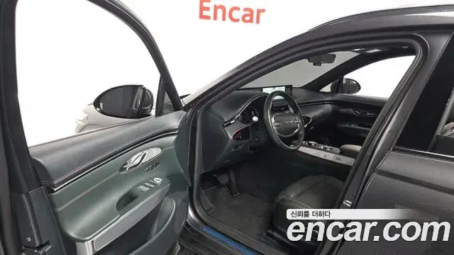 Genesis GV70 2022 — ფოტო 12/20