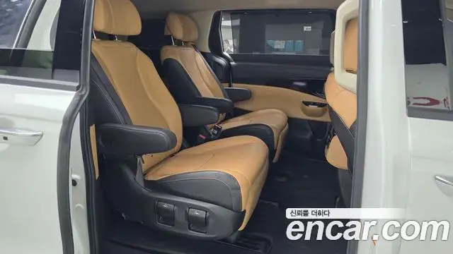 Kia Carnival 2021 — Şəkil 12/20