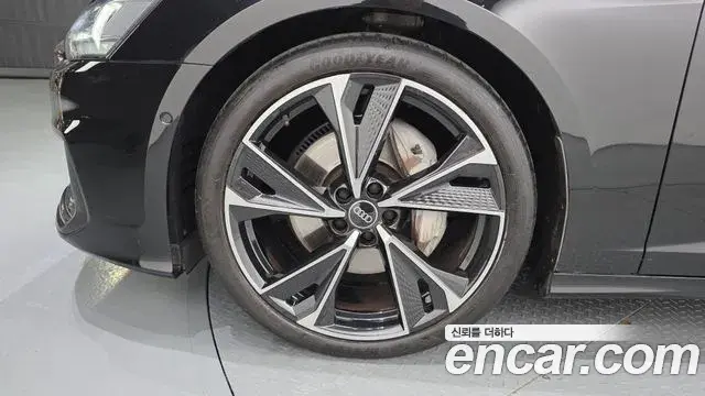 Audi A6 2023 — Şəkil 1/33