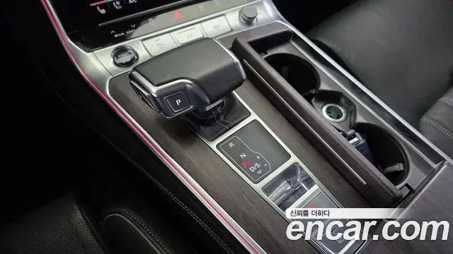 Audi A6 2023 — Şəkil 13/33