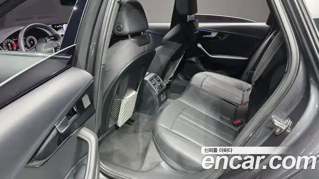 Audi A4 2020 — Photo 19/34