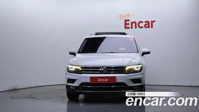 Volkswagen Tiguan 2020 — Photo 16/30