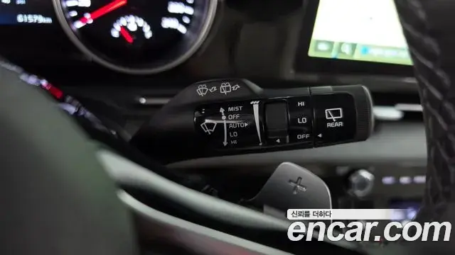 Kia Carnival 2023 — ფოტო 16/34