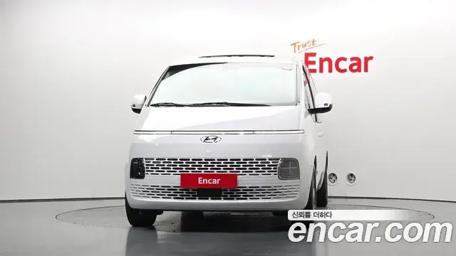 Hyundai Staria 2021 — Фото 3/20