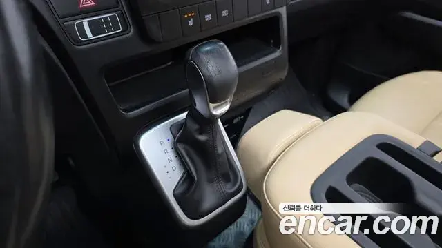 Hyundai Staria 2021 — Фото 9/20
