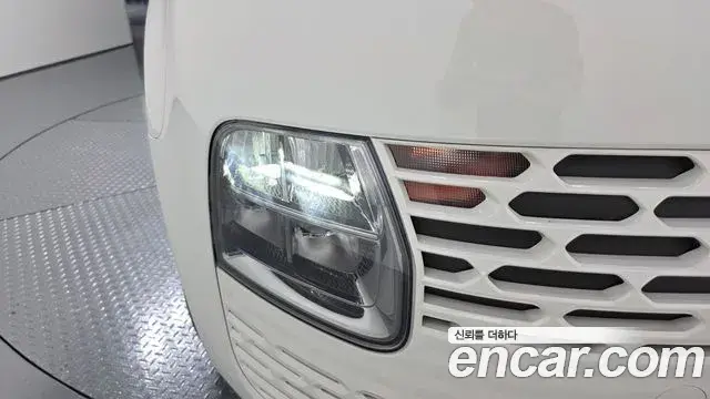 Hyundai Staria 2021 — ფოტო 5/31