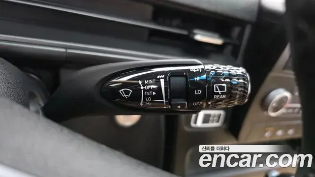 Hyundai Staria 2021 — ფოტო 22/31