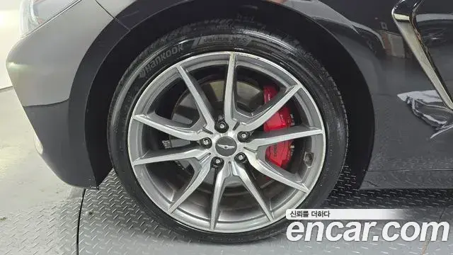 Genesis G70 2018 — ფოტო 23/30