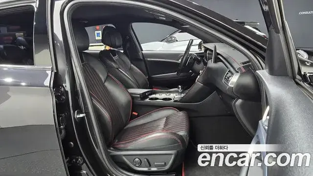 Genesis G70 2018 — ფოტო 3/30