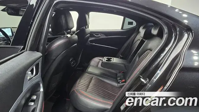 Genesis G70 2018 — ფოტო 4/30
