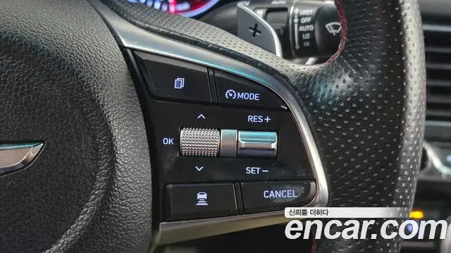 Genesis G70 2018 — ფოტო 25/30