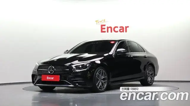Mercedes-Benz E-Class 2021 — Şəkil 31/33