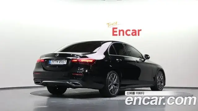 Mercedes-Benz E-Class 2021 — Şəkil 7/33