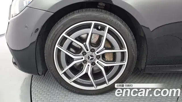 Mercedes-Benz E-Class 2021 — Şəkil 5/33