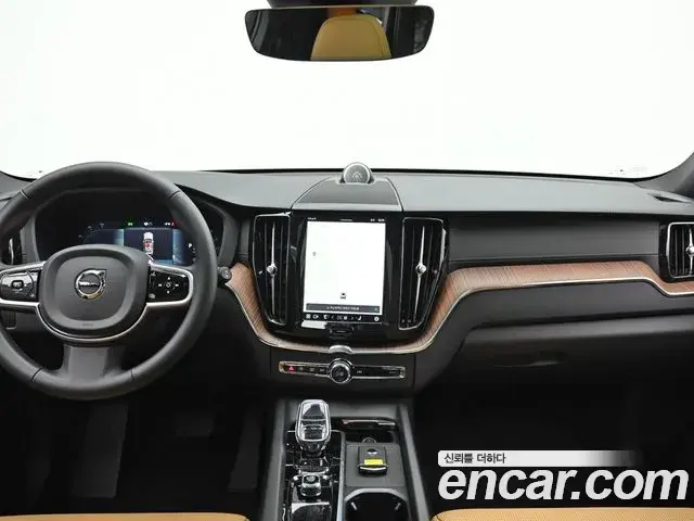 Volvo XC60 2023 — Şəkil 4/20