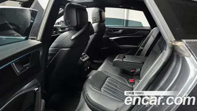 Audi A7 2020 — Photo 24/33