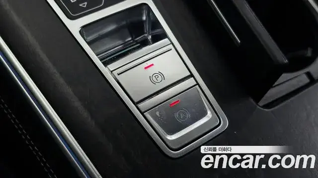 Audi A7 2020 — Photo 8/33