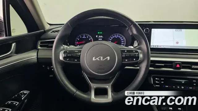 Kia K5 2021 — Фото 13/20