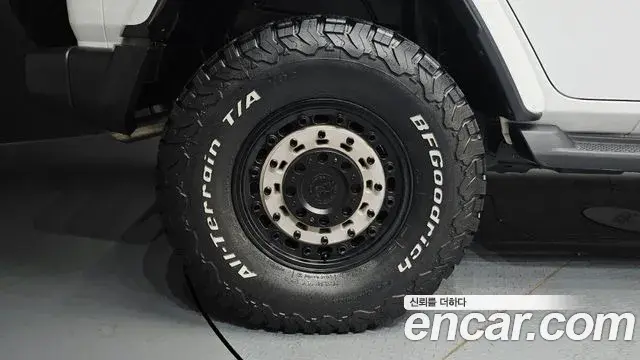 Jeep Wrangler 2018 — Фото 4/20