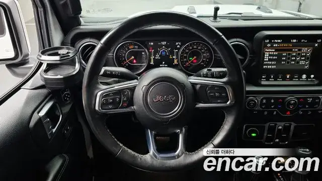 Jeep Wrangler 2018 — Фото 13/20